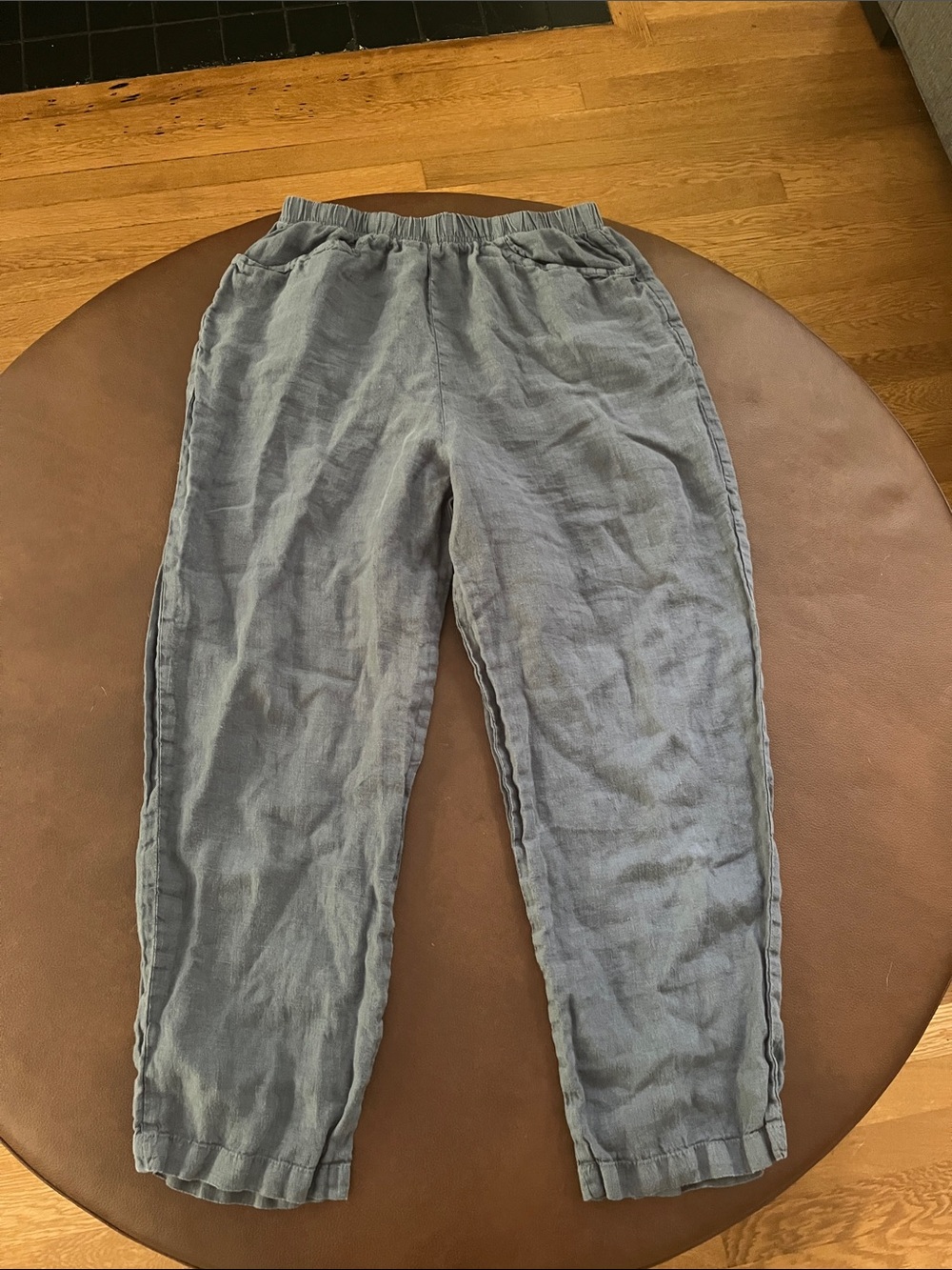 Cut loose cropped linen pants medium